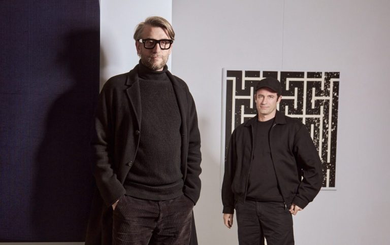 Gravity | L'Atlas & Alex Kuznetsov | H.D Galerie Découvrez Gravity, l'exposition de L'Atlas et Alex Kuznetsov chez H.D Galerie à Paris, du 2 avril au 2 mai 2026.